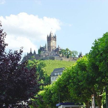 Living Above The Roofs Of Cochem Appartement Buitenkant foto